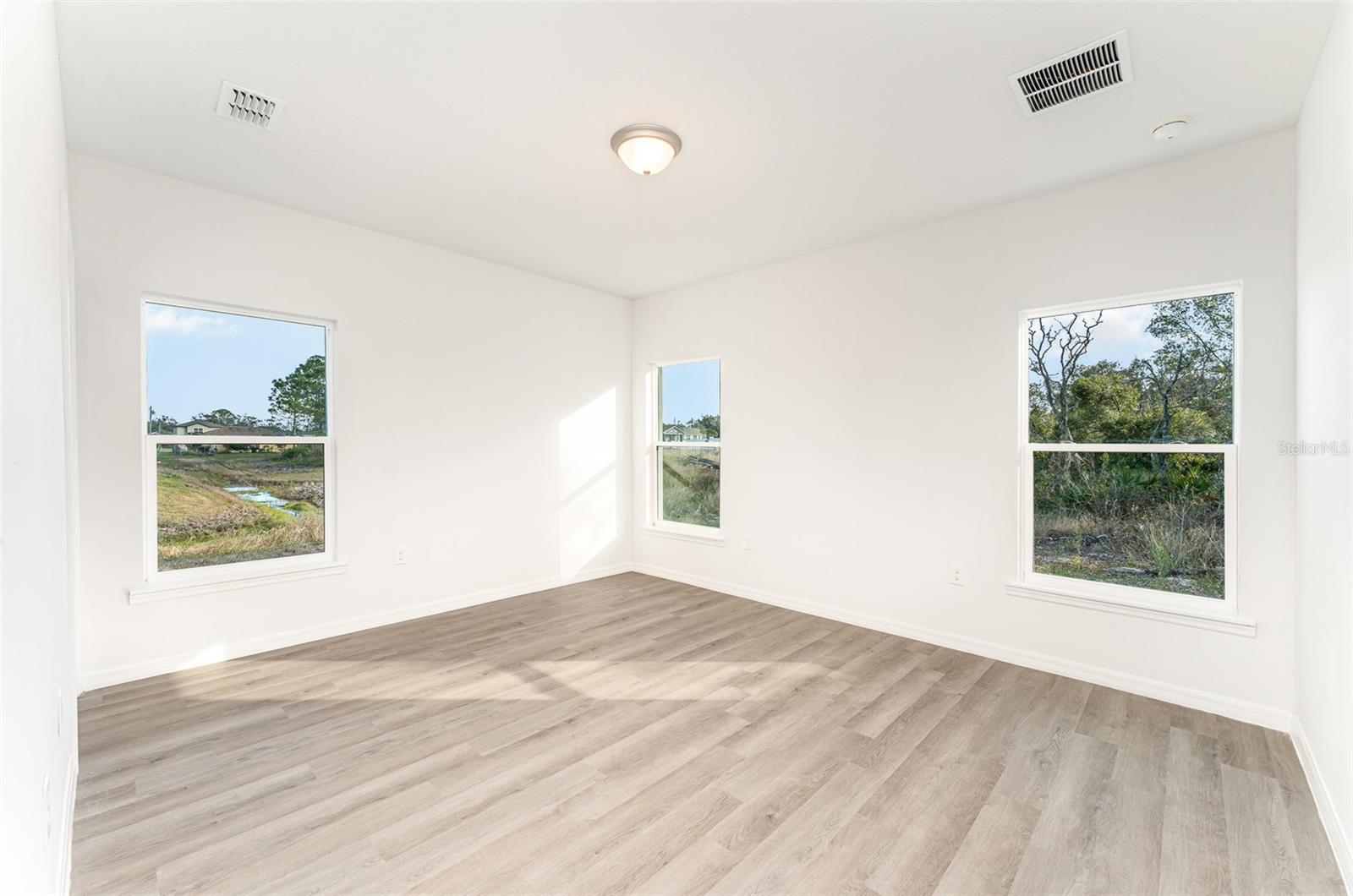 Image 16 of 31 For 1609 Pickerel Court