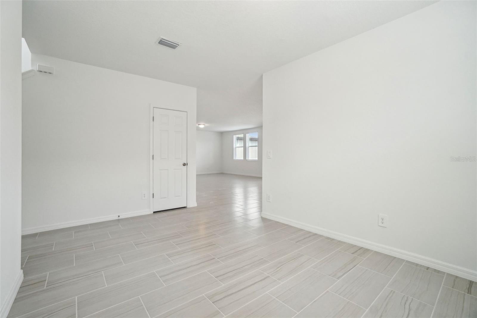 Image 14 of 46 For 2949 Wild Olive Drive