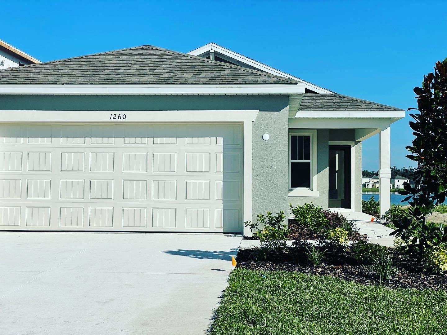 Listing Details for 1260 Regal King Drive, KISSIMMEE, FL 34746