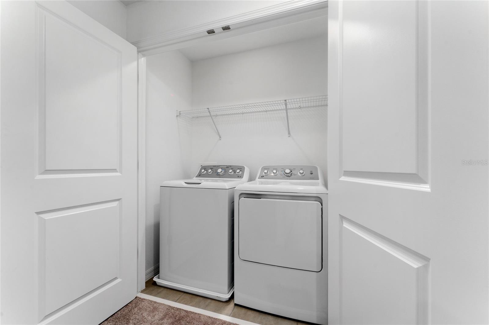 Image 15 of 27 For 2982 Canary Avenue