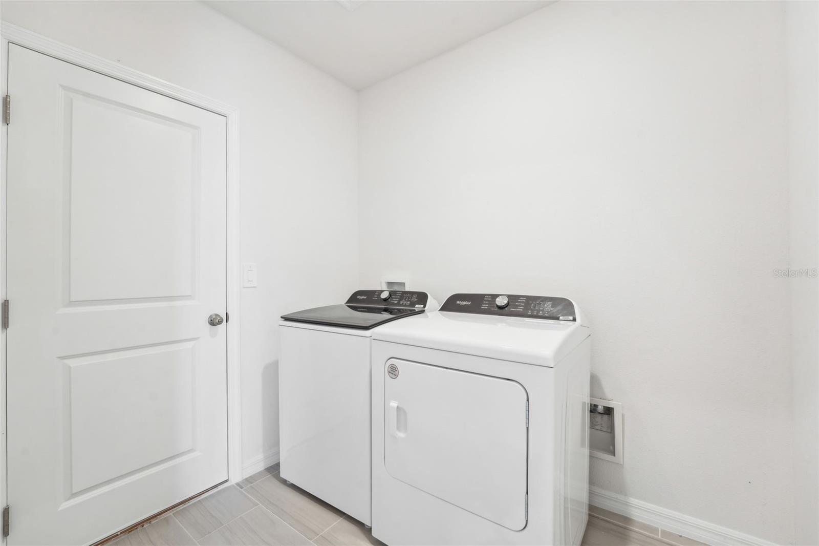 Image 23 of 32 For 2125 Rosewood Drive