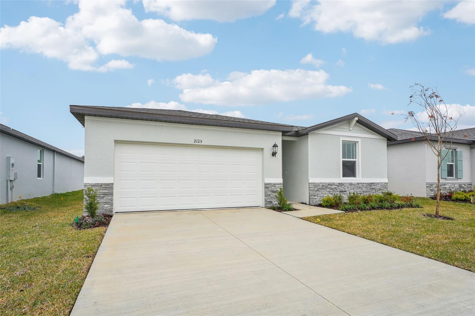 Image 3 of 32 For 2125 Rosewood Drive