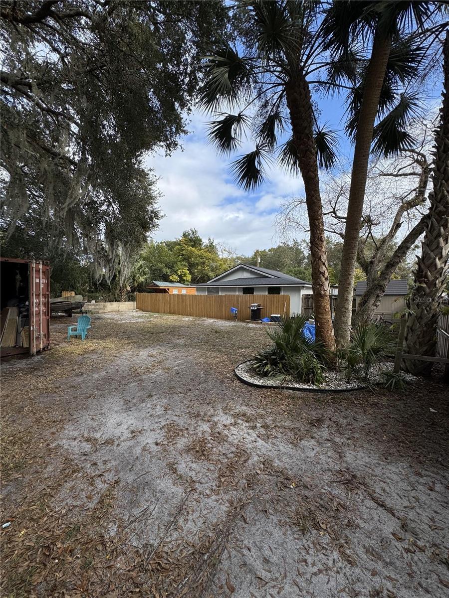 Image 27 of 29 For 300 Hibiscus Drive