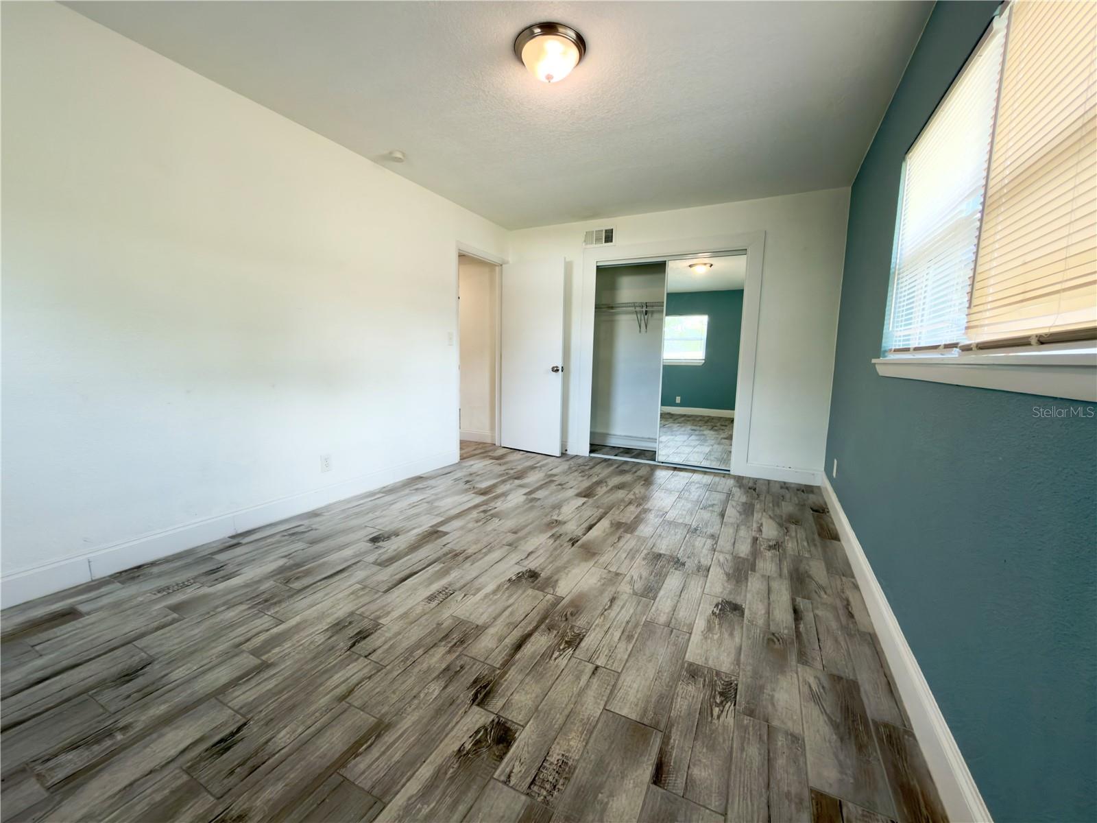 Image 15 of 22 For 1227 Bloxam Avenue