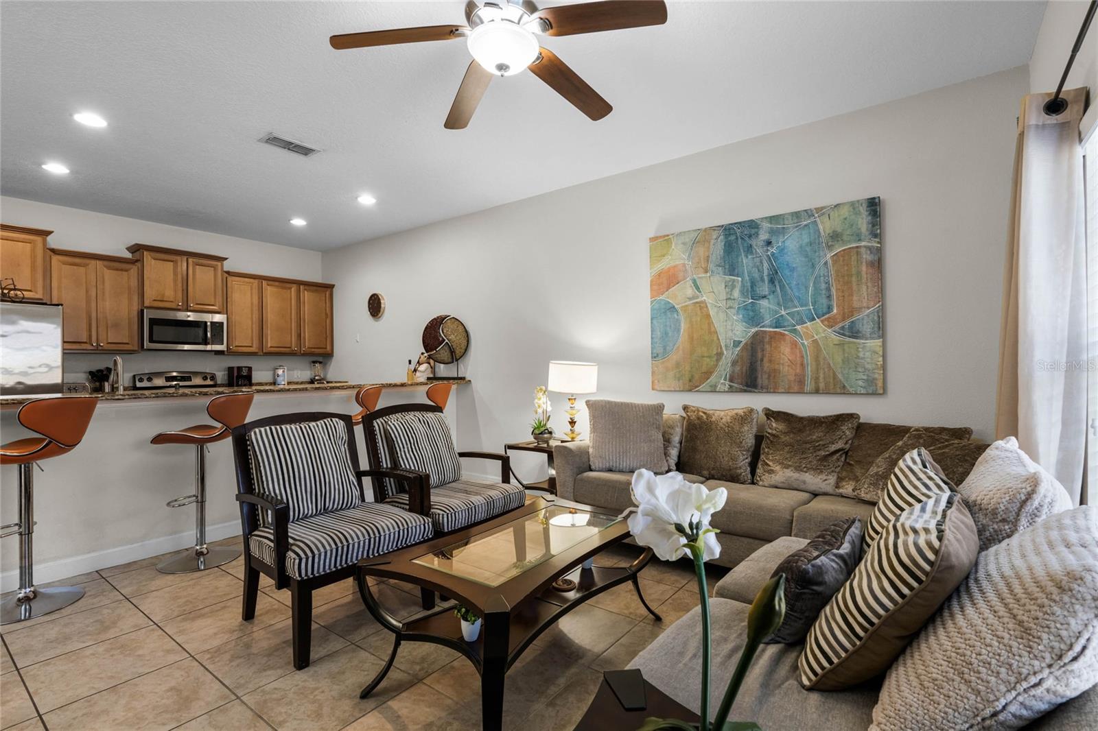 Image 12 of 75 For 8939 Bismarck Palm Road