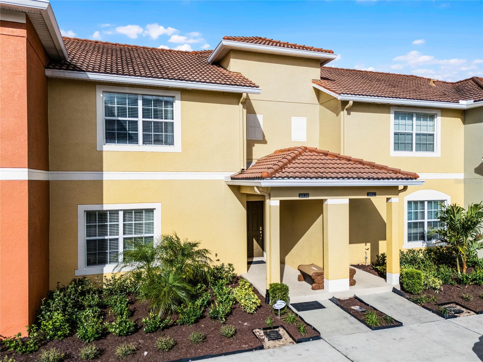Image 2 of 75 For 8939 Bismarck Palm Road