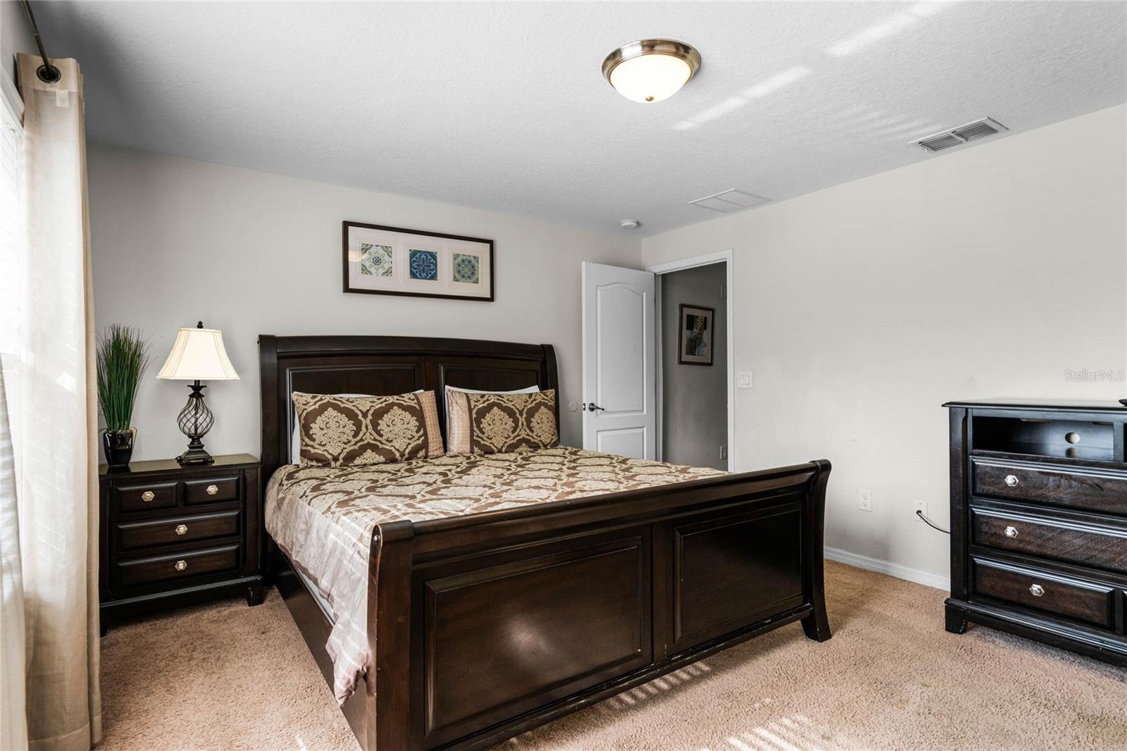 Image 23 of 75 For 8939 Bismarck Palm Road