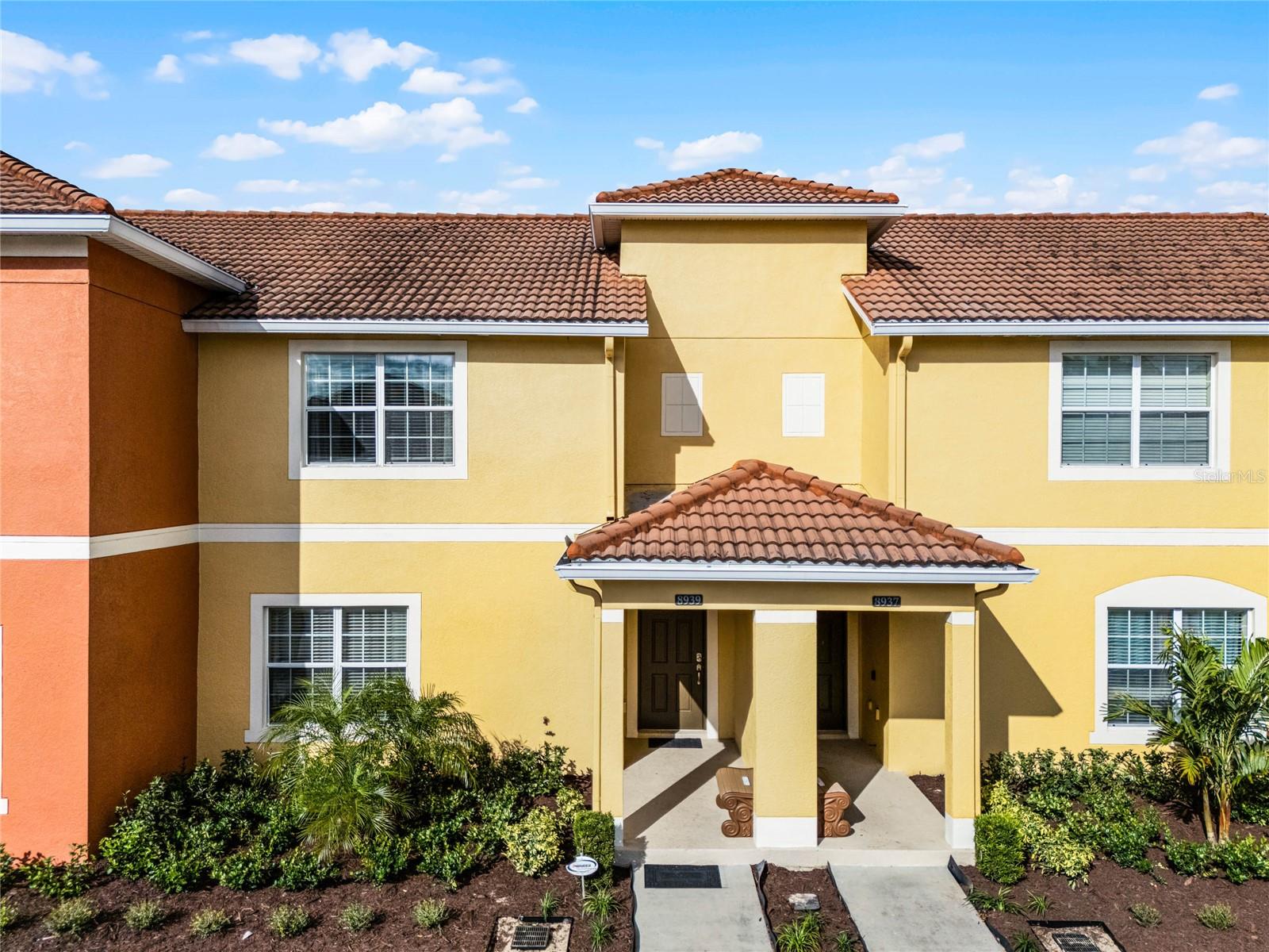 Image 38 of 75 For 8939 Bismarck Palm Road