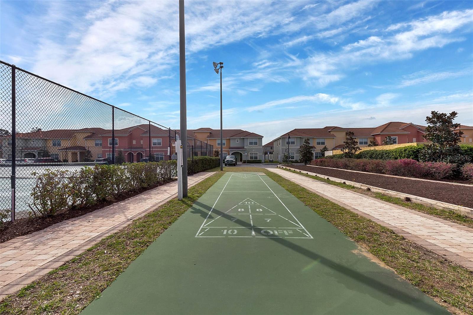 Image 70 of 75 For 8939 Bismarck Palm Road