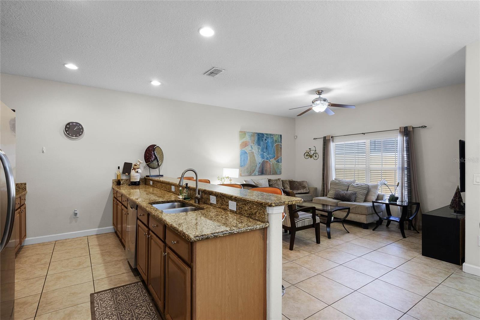 Image 8 of 75 For 8939 Bismarck Palm Road