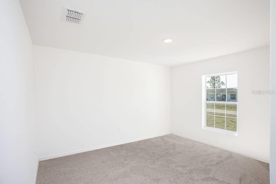 Image 27 of 31 For 2921 18th Street W