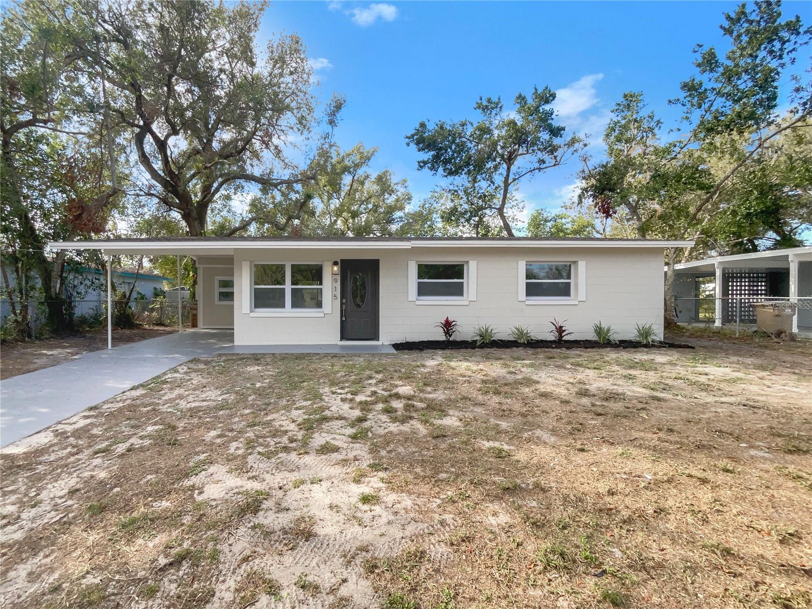 Details for 915 Golden Isle Drive, MOUNT DORA, FL 32757