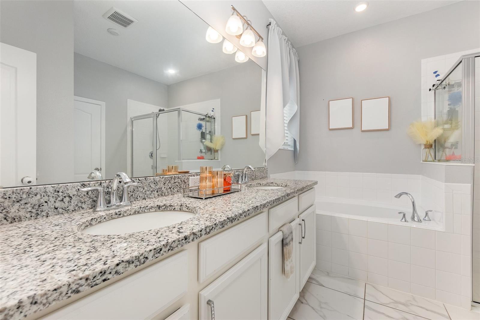 Image 18 of 30 For 1380 Clear Brook Place