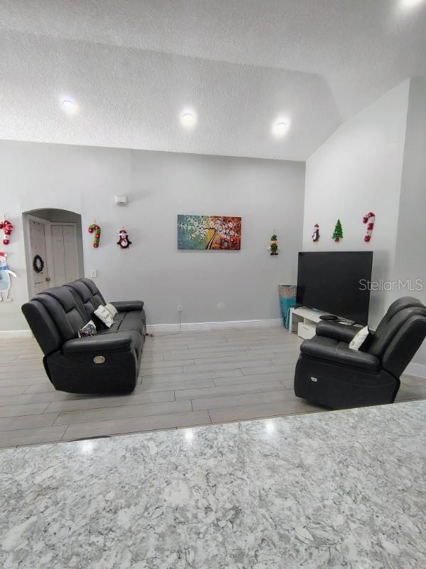 Image 8 of 22 For 1009 Fort Smith Boulevard