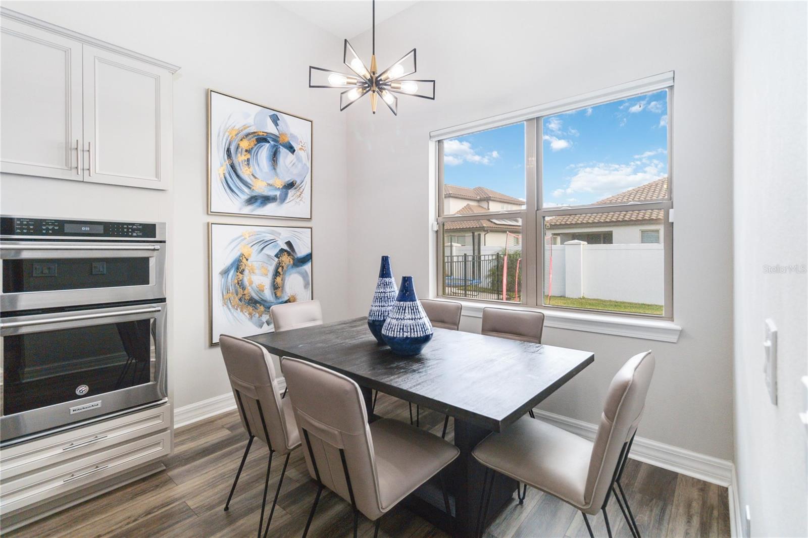 Image 21 of 61 For 11637 Meadow Grove Circle