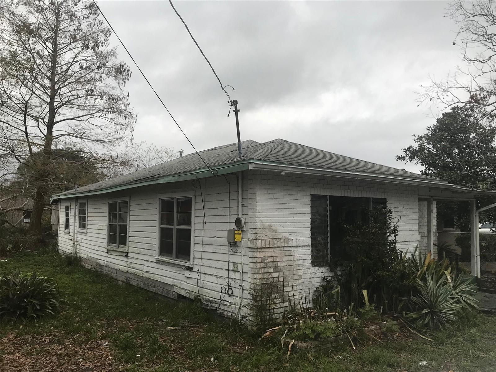 Listing Details for 2340 Broadway Street, SANFORD, FL 32771