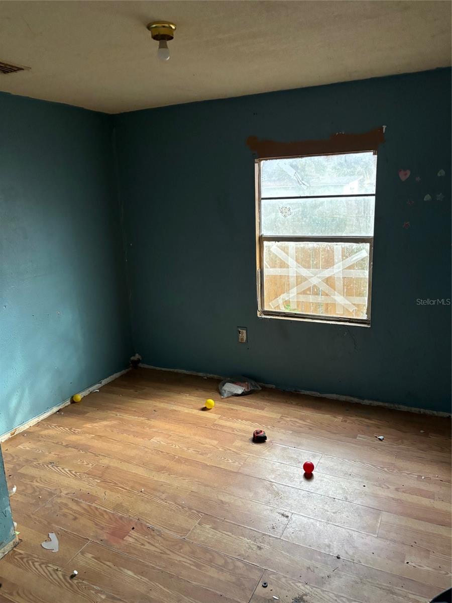 Image 8 of 10 For 3108 Lawrence Street