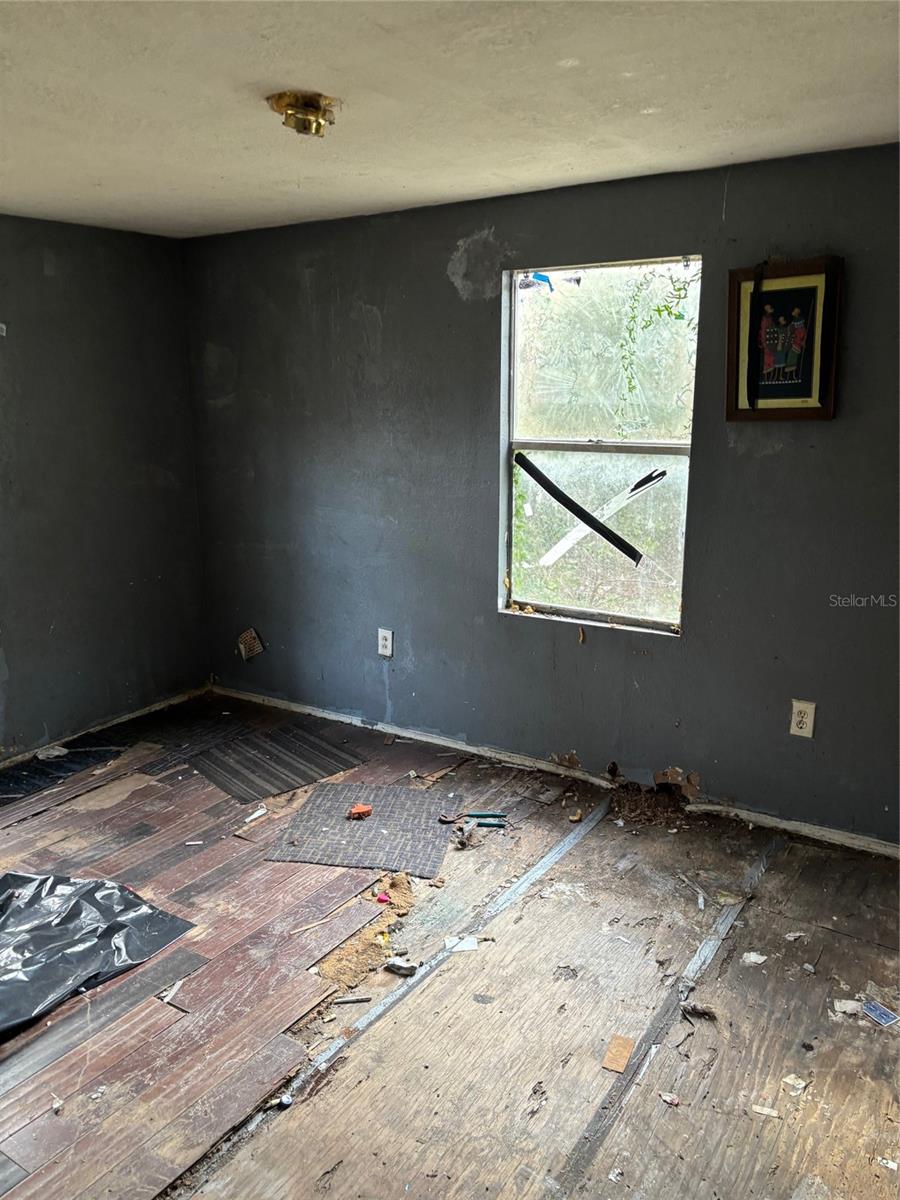 Image 9 of 10 For 3108 Lawrence Street