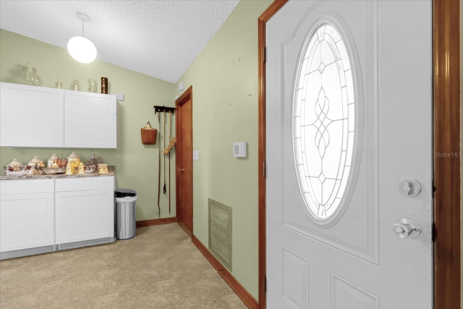 Image 3 of 35 For 3007 Fayson Circle
