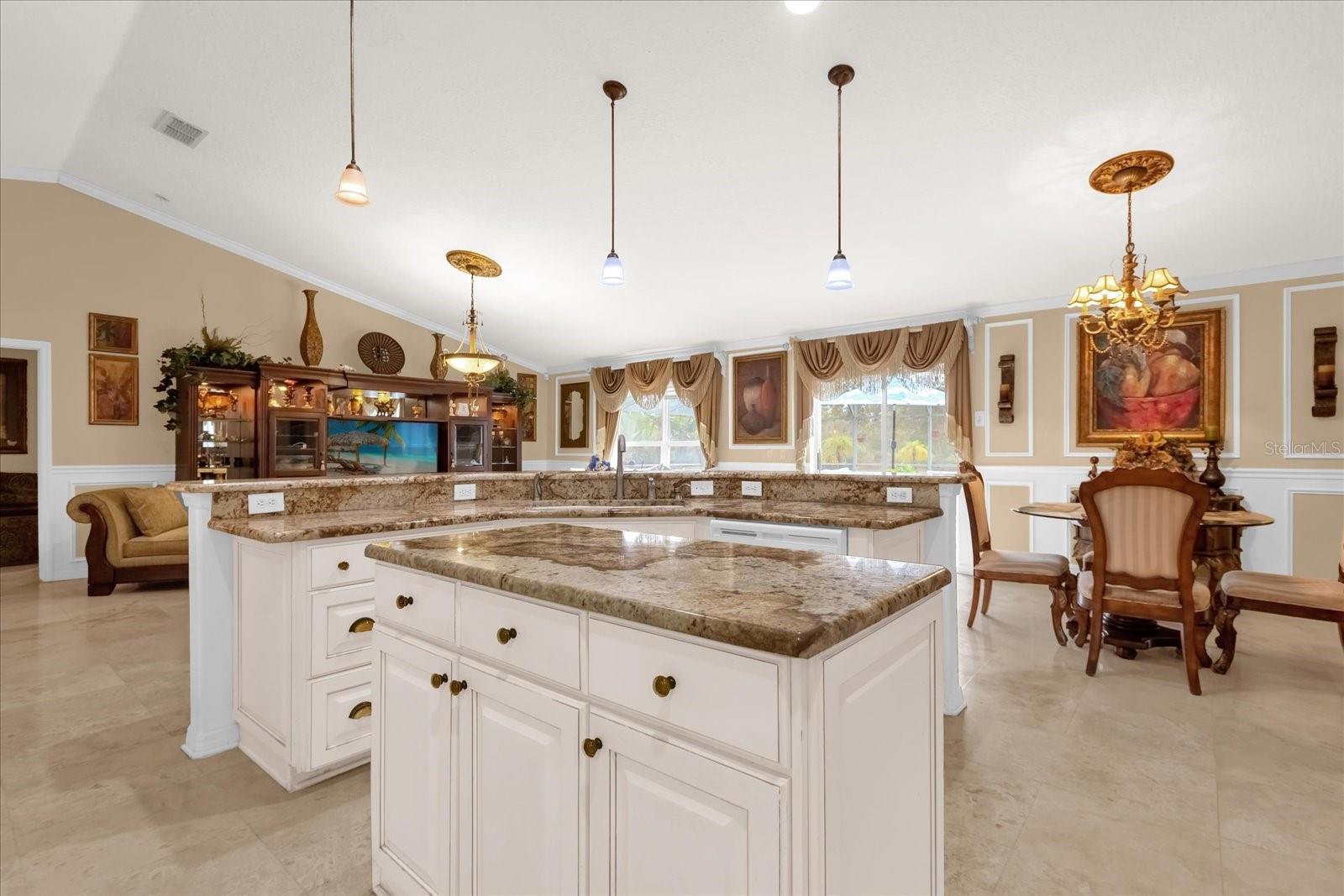 Image 5 of 18 For 3871 Dallas Boulevard