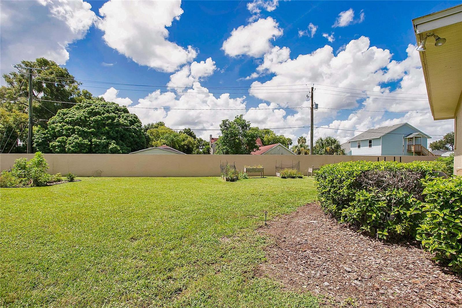 Image 19 of 25 For 1556 Auburn Oaks Court