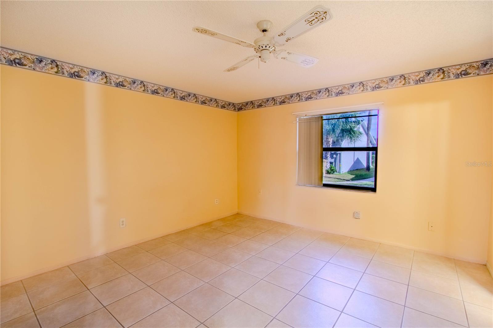 Image 5 of 12 For 79 Lake Villa Way