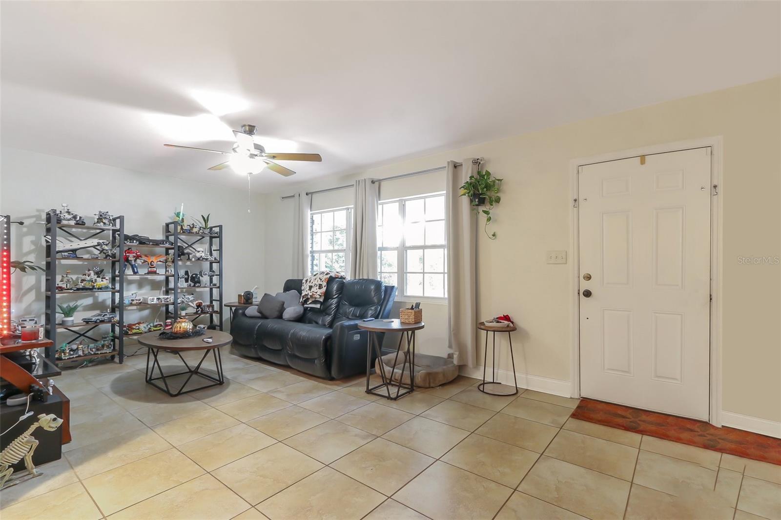 Image 11 of 14 For 402 Satsuma Drive