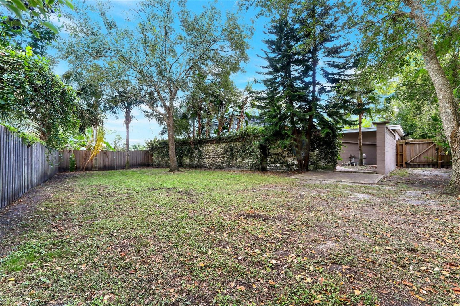 Image 13 of 14 For 402 Satsuma Drive