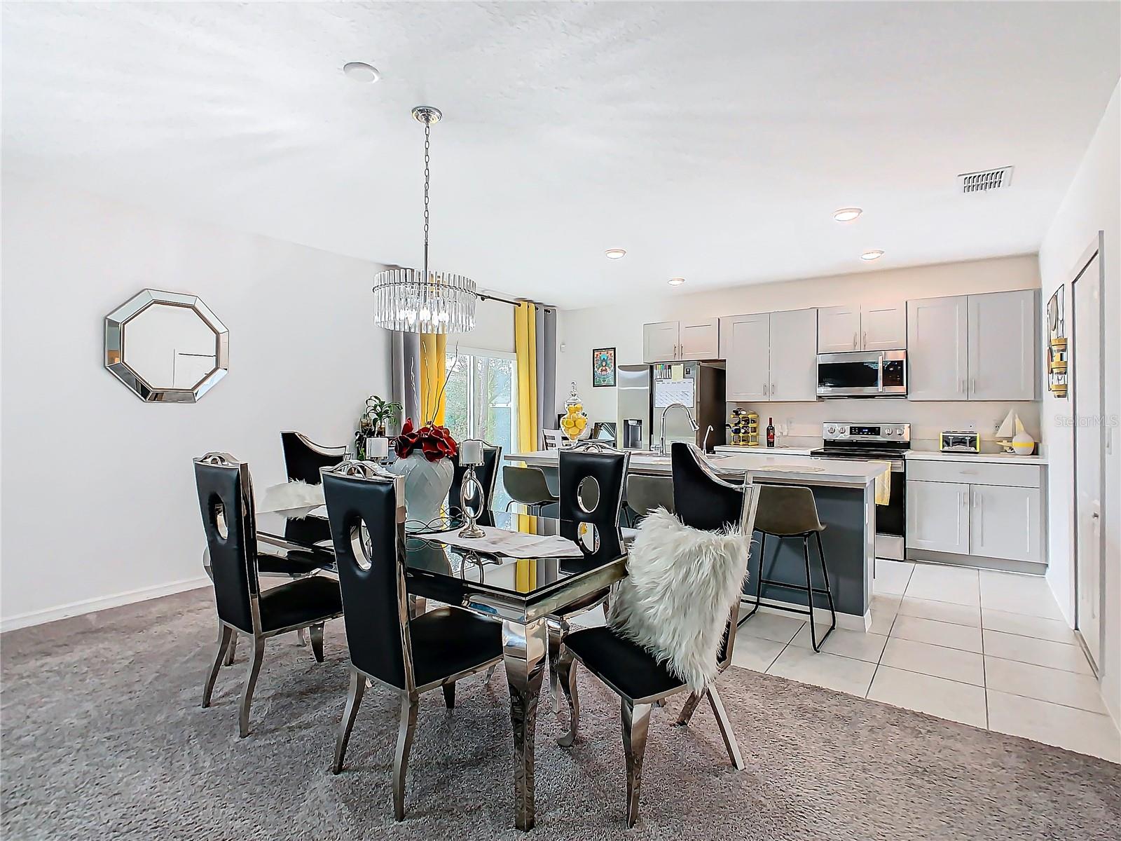 Image 11 of 41 For 208 Goldenrod Lane