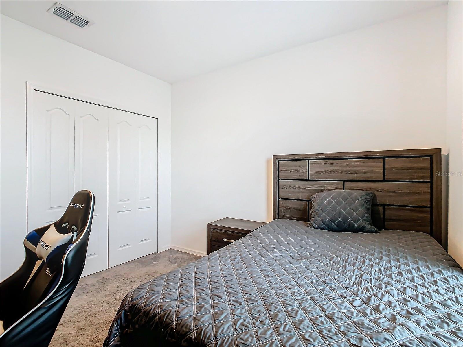 Image 32 of 41 For 208 Goldenrod Lane