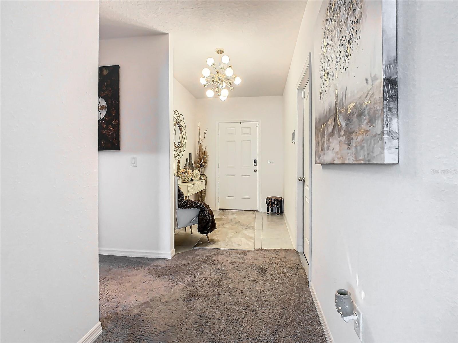 Image 4 of 41 For 208 Goldenrod Lane