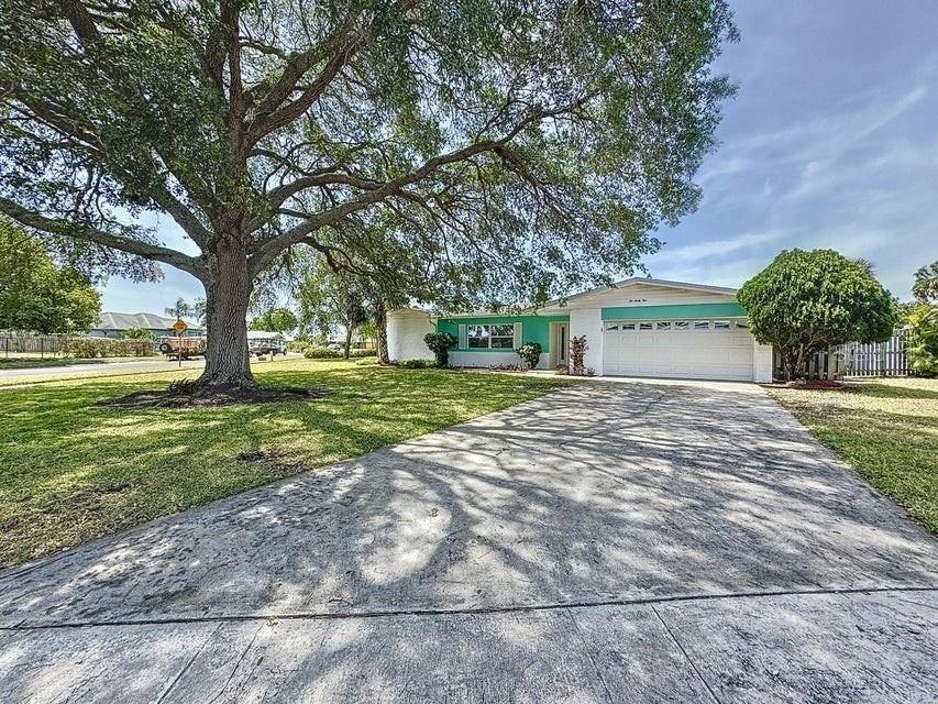 Details for 265 Inlet Avenue, MERRITT ISLAND, FL 32953