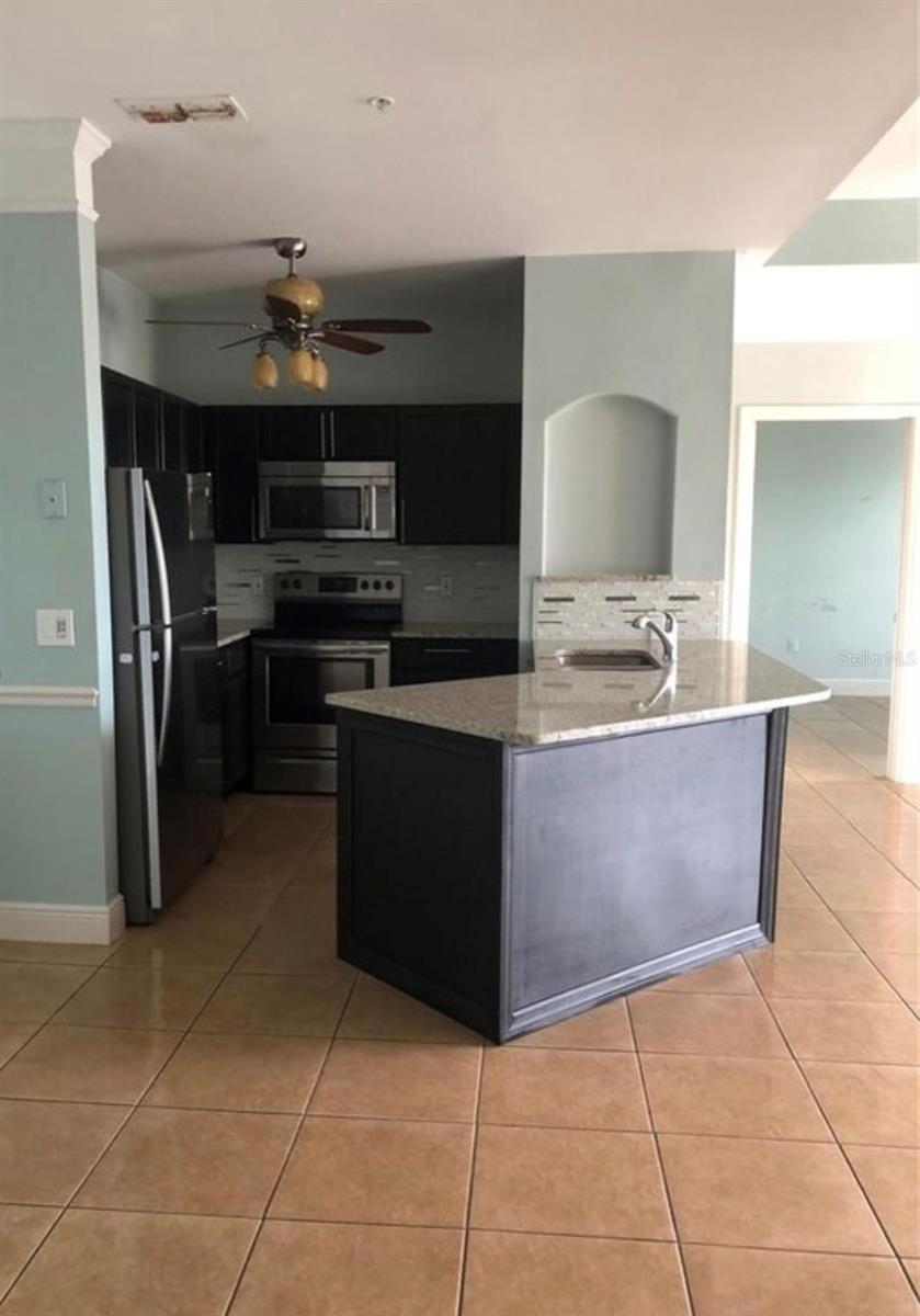 Image 2 of 18 For 6413 Astor Village Avenue 314