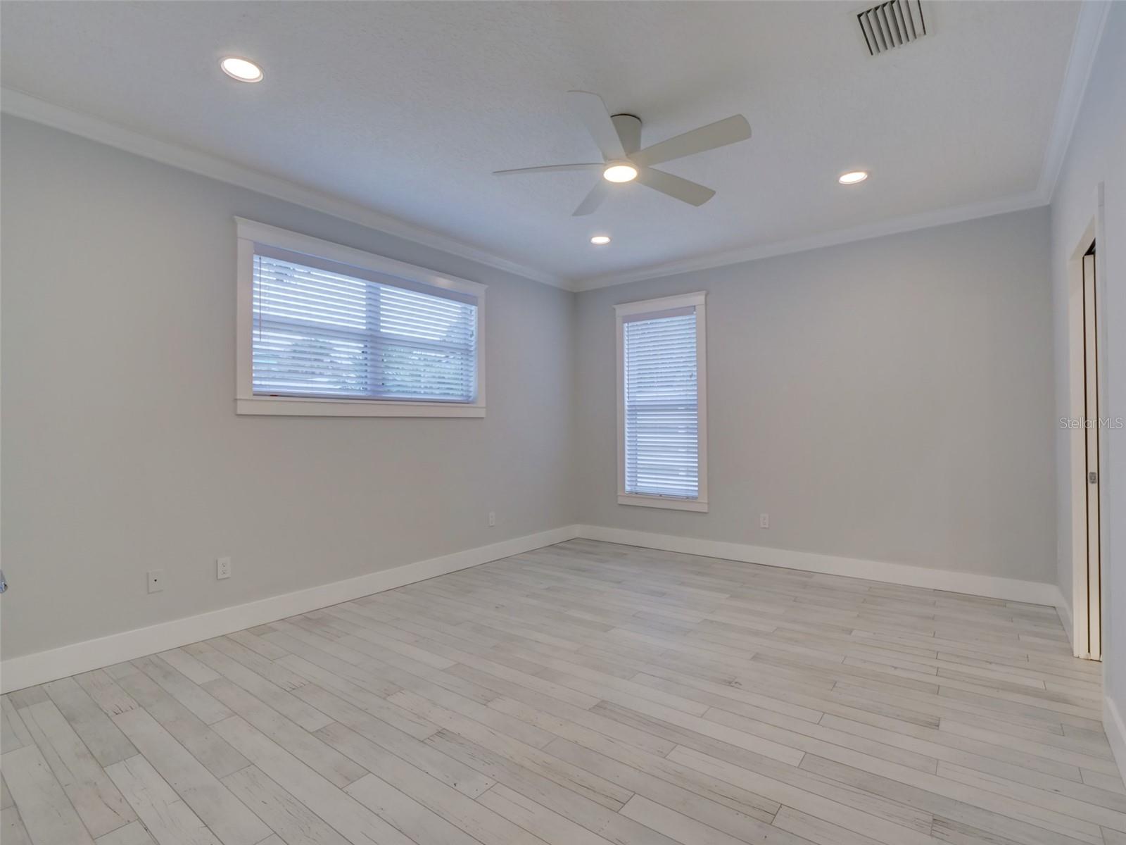 Image 33 of 60 For 821 1st Avenue