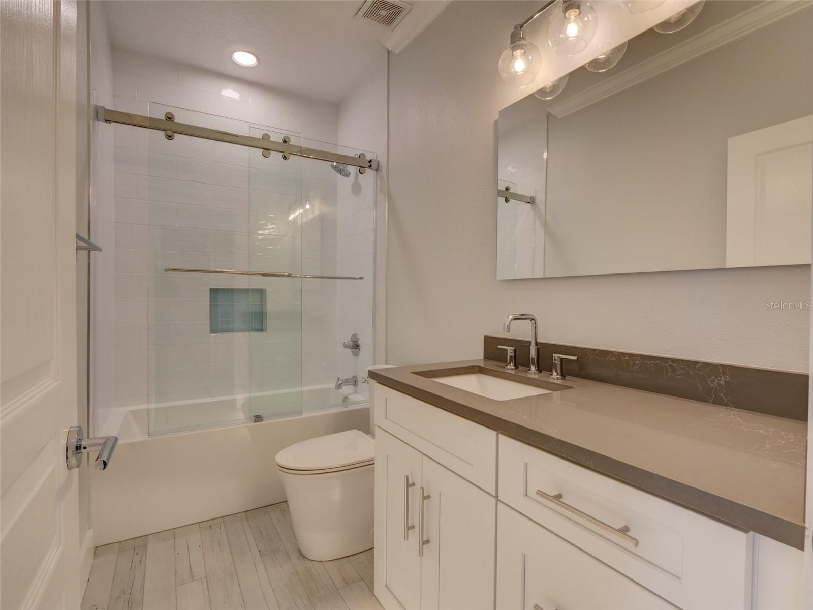 Image 42 of 60 For 821 1st Avenue