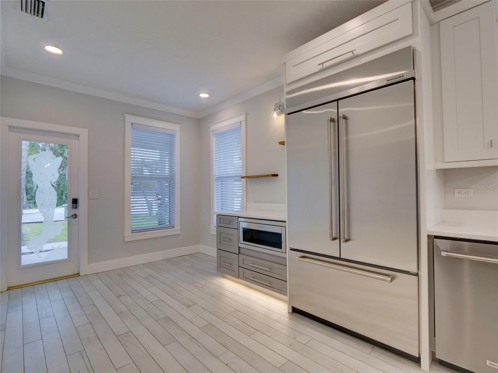Image 7 of 60 For 821 1st Avenue