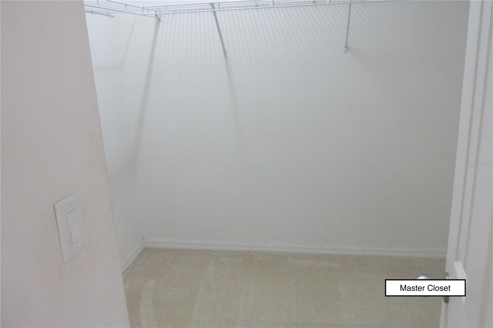 Image 11 of 18 For 3838 Golden Knot Drive