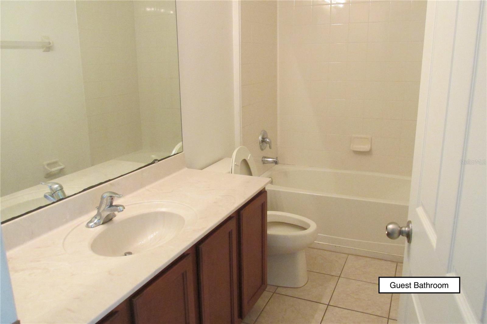 Image 14 of 18 For 3838 Golden Knot Drive