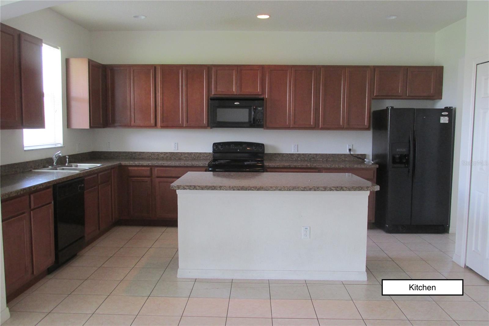 Image 2 of 18 For 3838 Golden Knot Drive