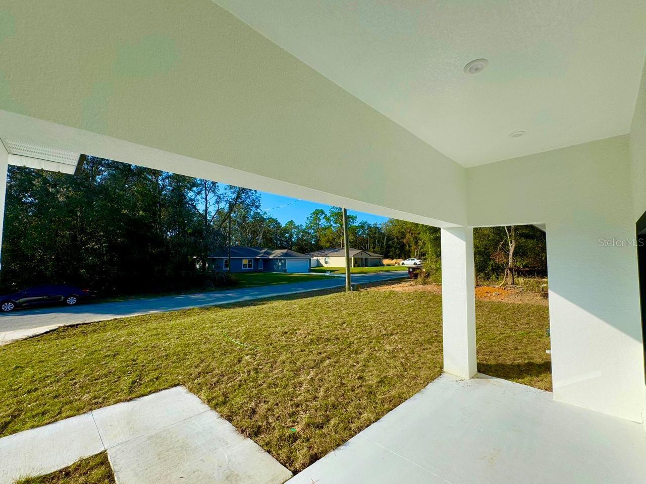 Listing photo id 1 for 6311 Darlington Drive