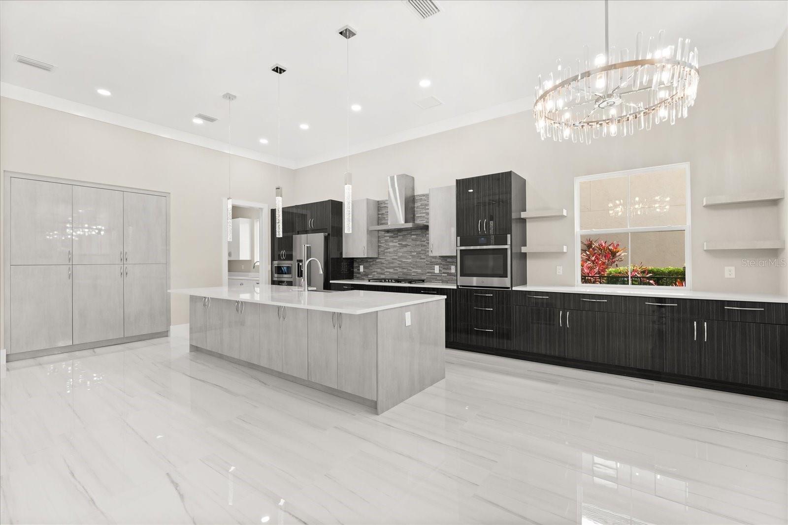 Image 9 of 74 For 7399 Gathering Court