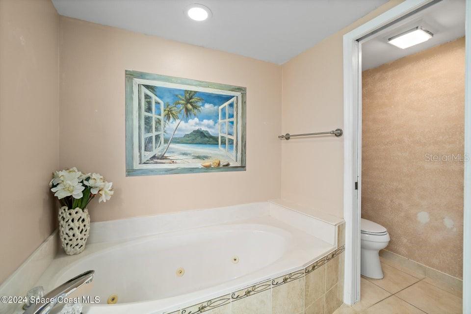 Image 18 of 39 For 8700 Ridgewood Avenue 302b