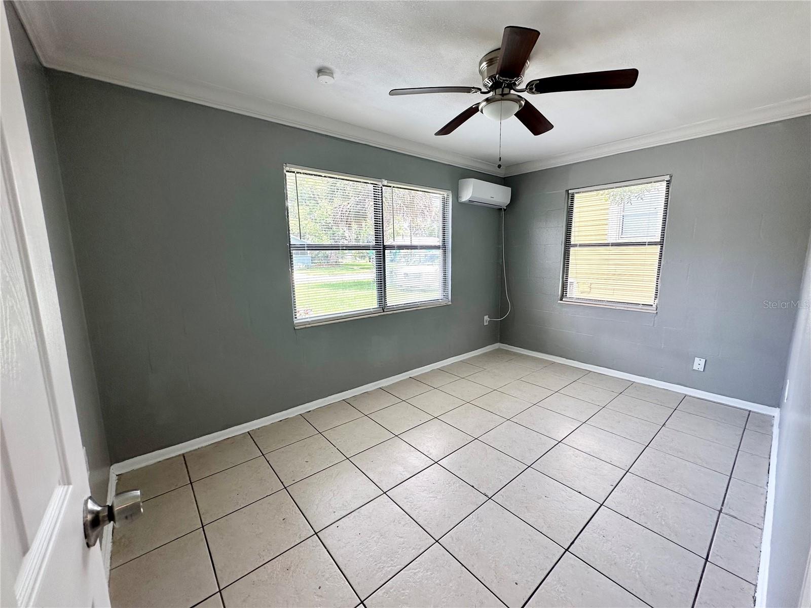 Image 6 of 13 For 1010 Olive Avenue