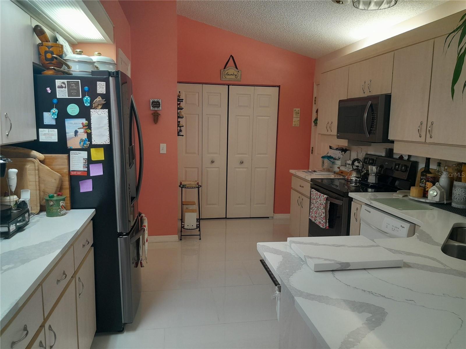 Image 5 of 60 For 2122 King Richards Court