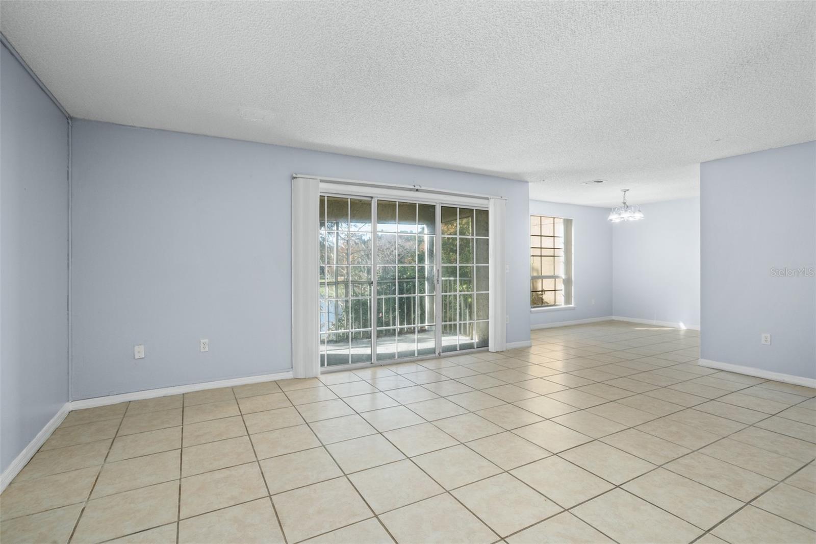 Image 3 of 26 For 4172 Versailles Drive 4172d