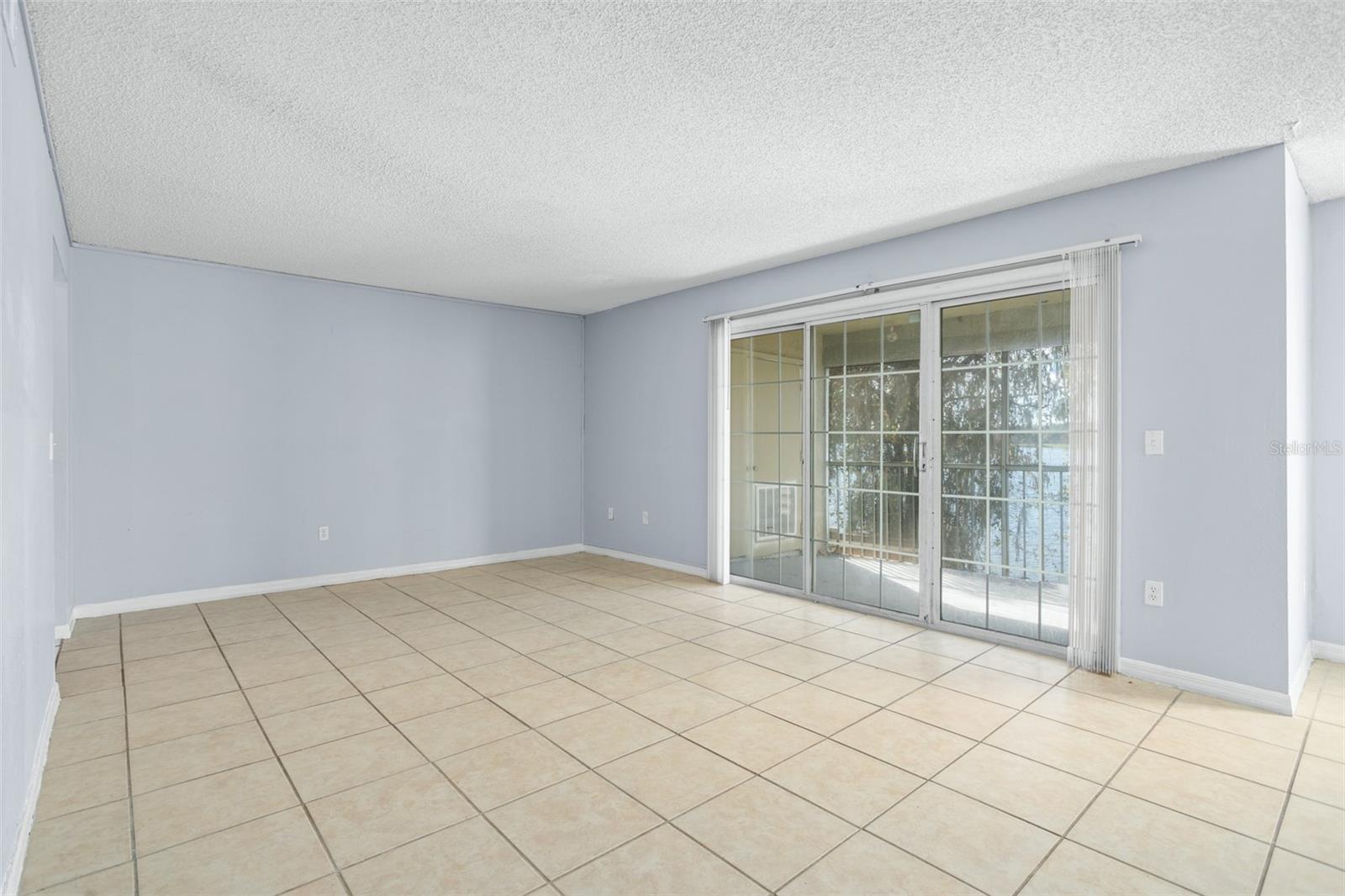 Image 7 of 26 For 4172 Versailles Drive 4172d