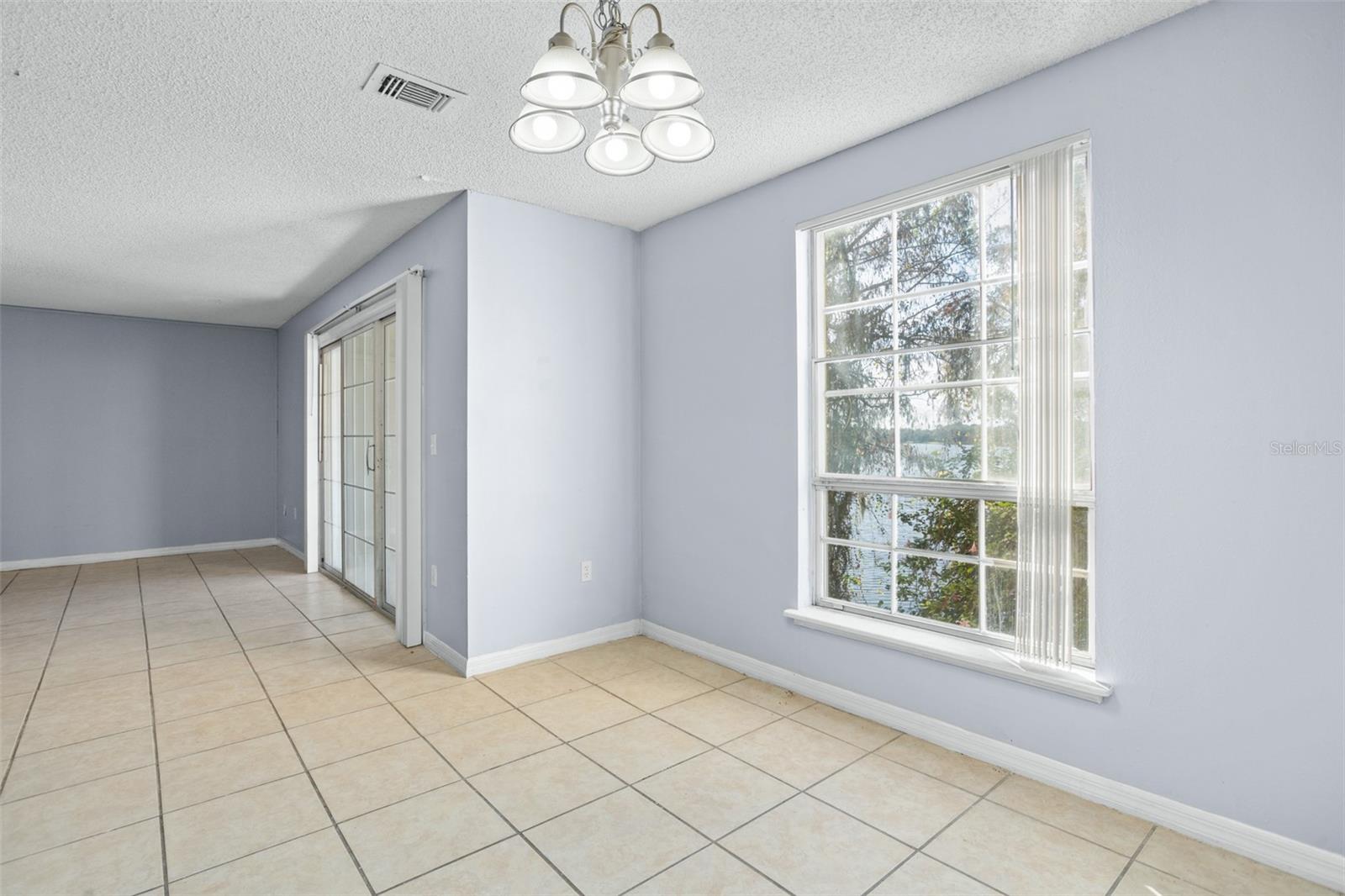 Image 9 of 26 For 4172 Versailles Drive 4172d