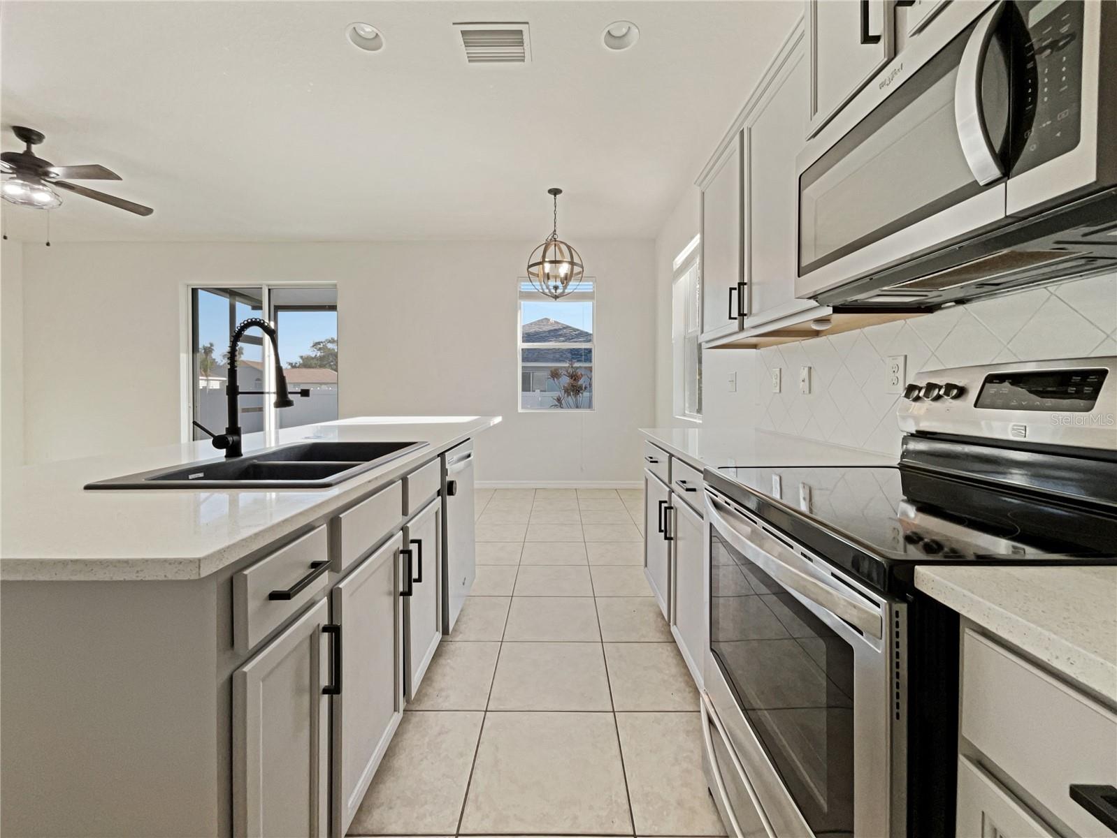 Image 14 of 21 For 3105 46th Street E