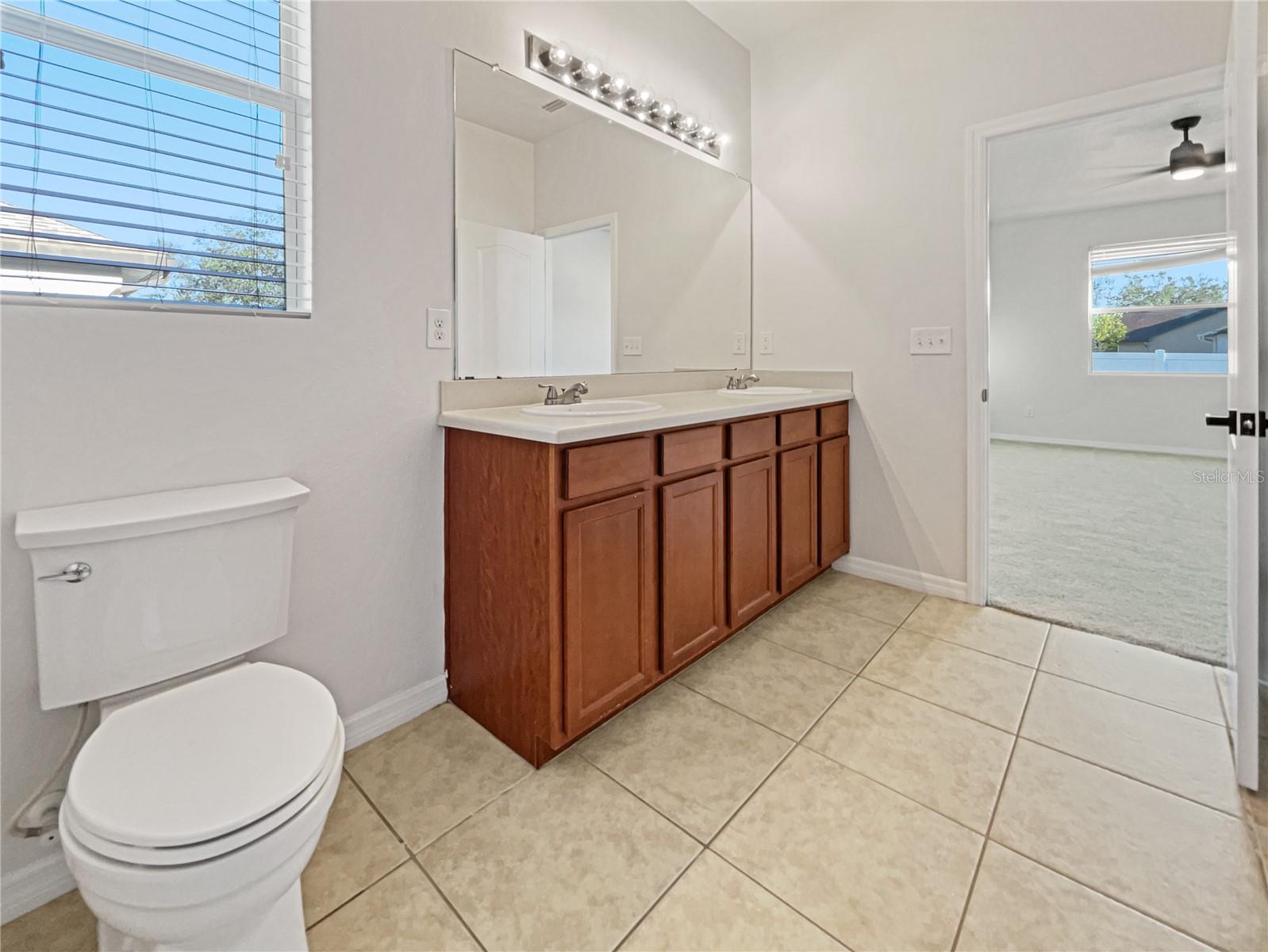 Image 17 of 21 For 3105 46th Street E