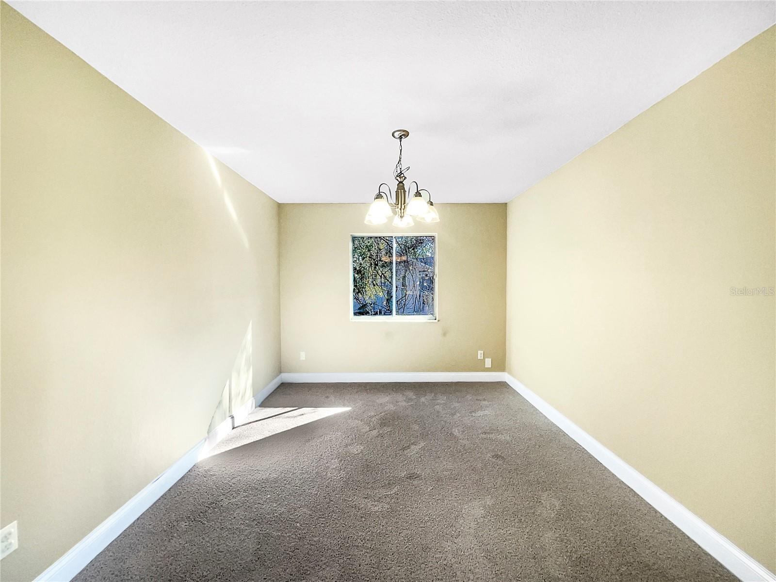 Image 13 of 18 For 511 Cloudcroft Drive